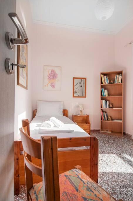 Vintage Charm Apt Near Centre Heraklion  Luaran gambar