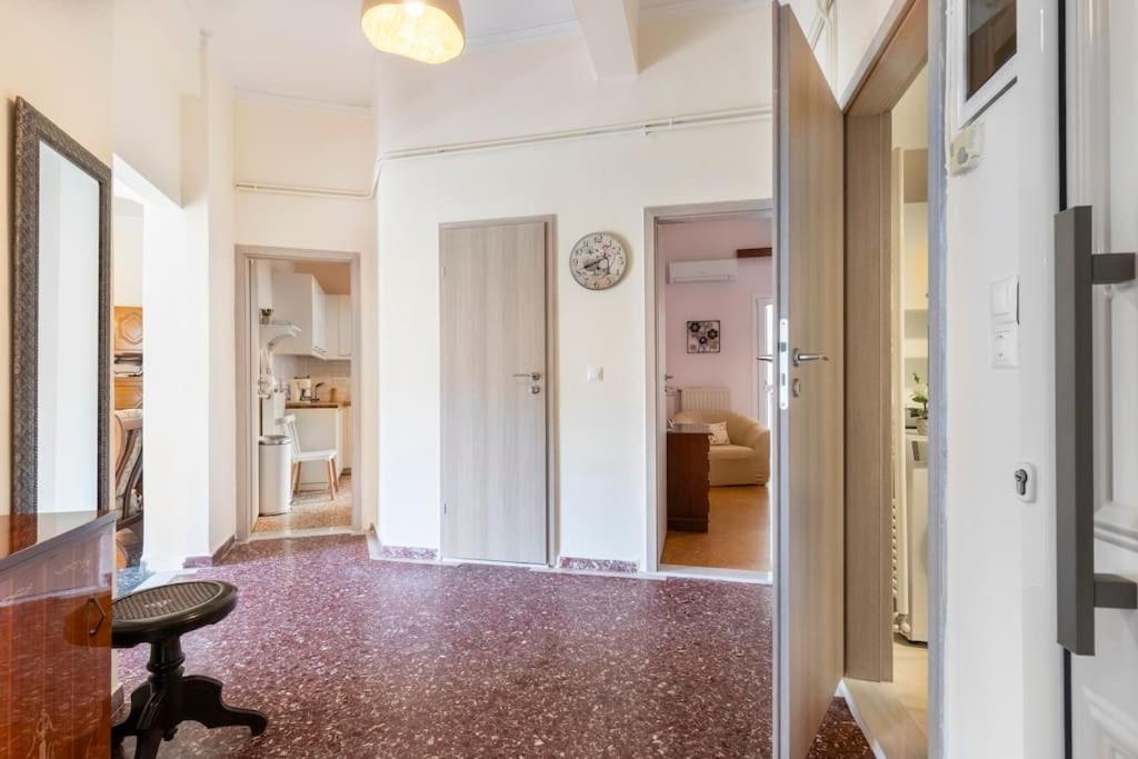 Vintage Charm Apt Near Centre Heraklion  Luaran gambar